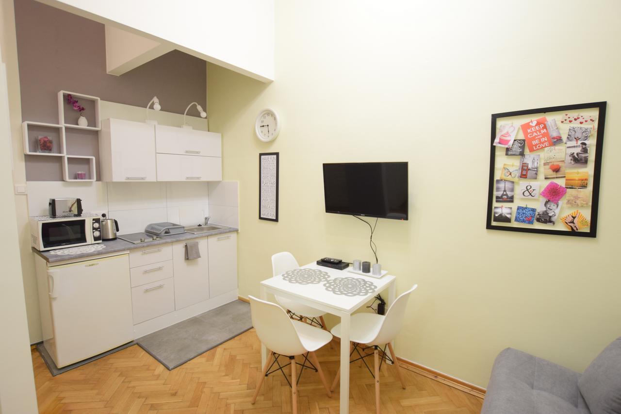 Elegant Apartment Copernicus Варшава Екстериор снимка