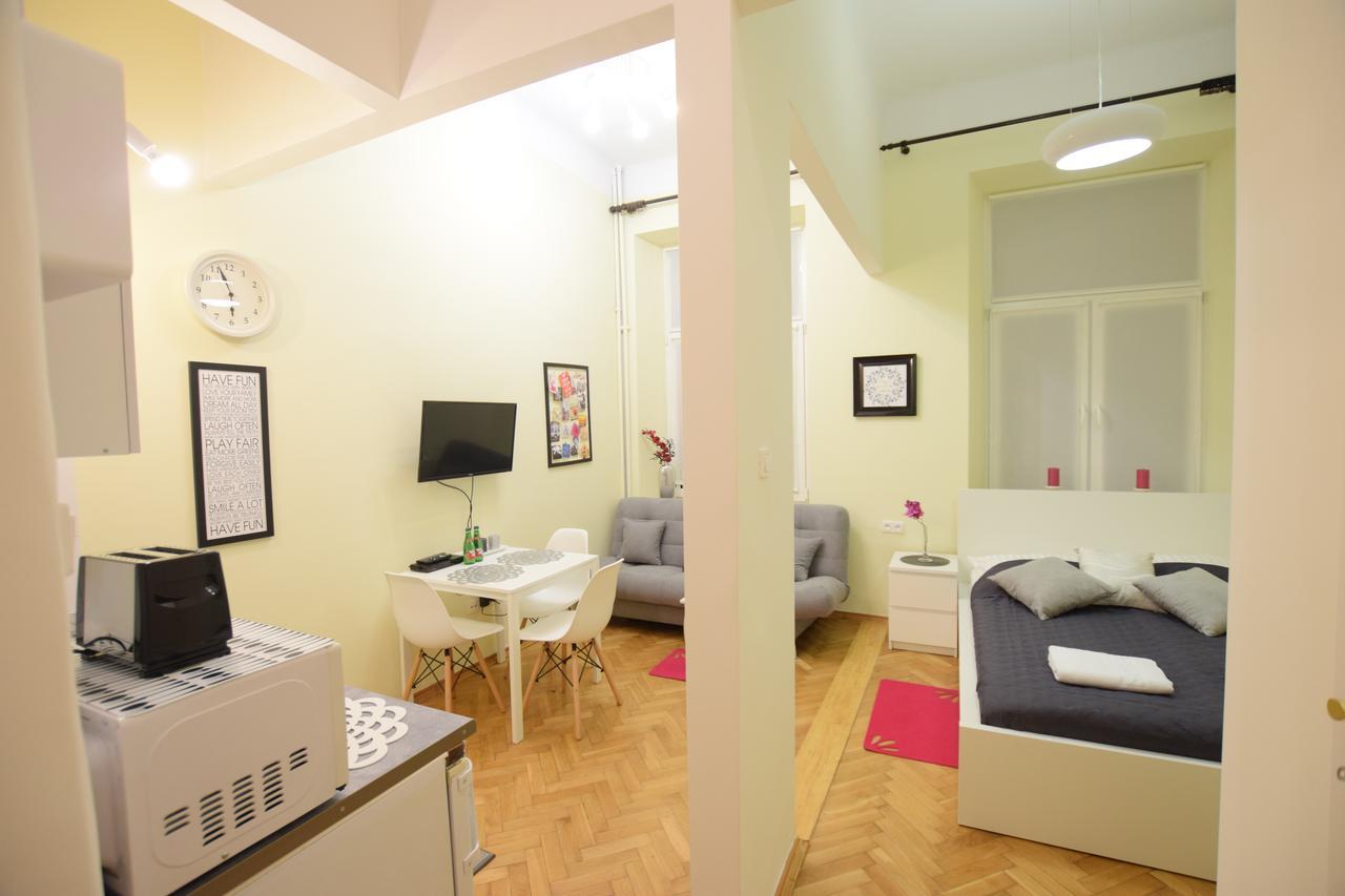Elegant Apartment Copernicus Варшава Екстериор снимка