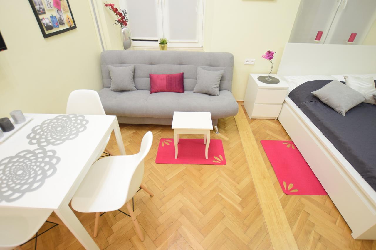 Elegant Apartment Copernicus Варшава Екстериор снимка