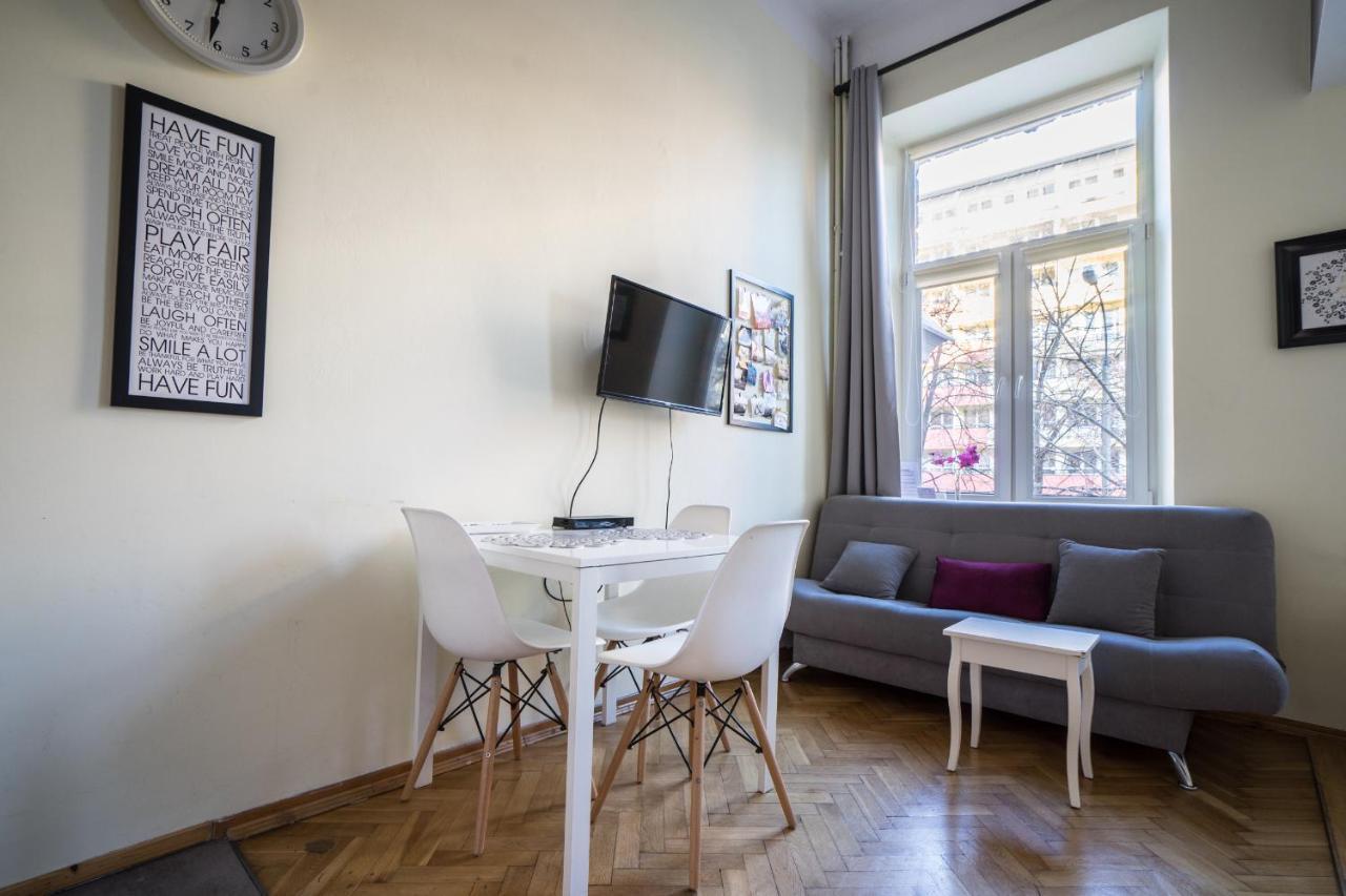 Elegant Apartment Copernicus Варшава Екстериор снимка