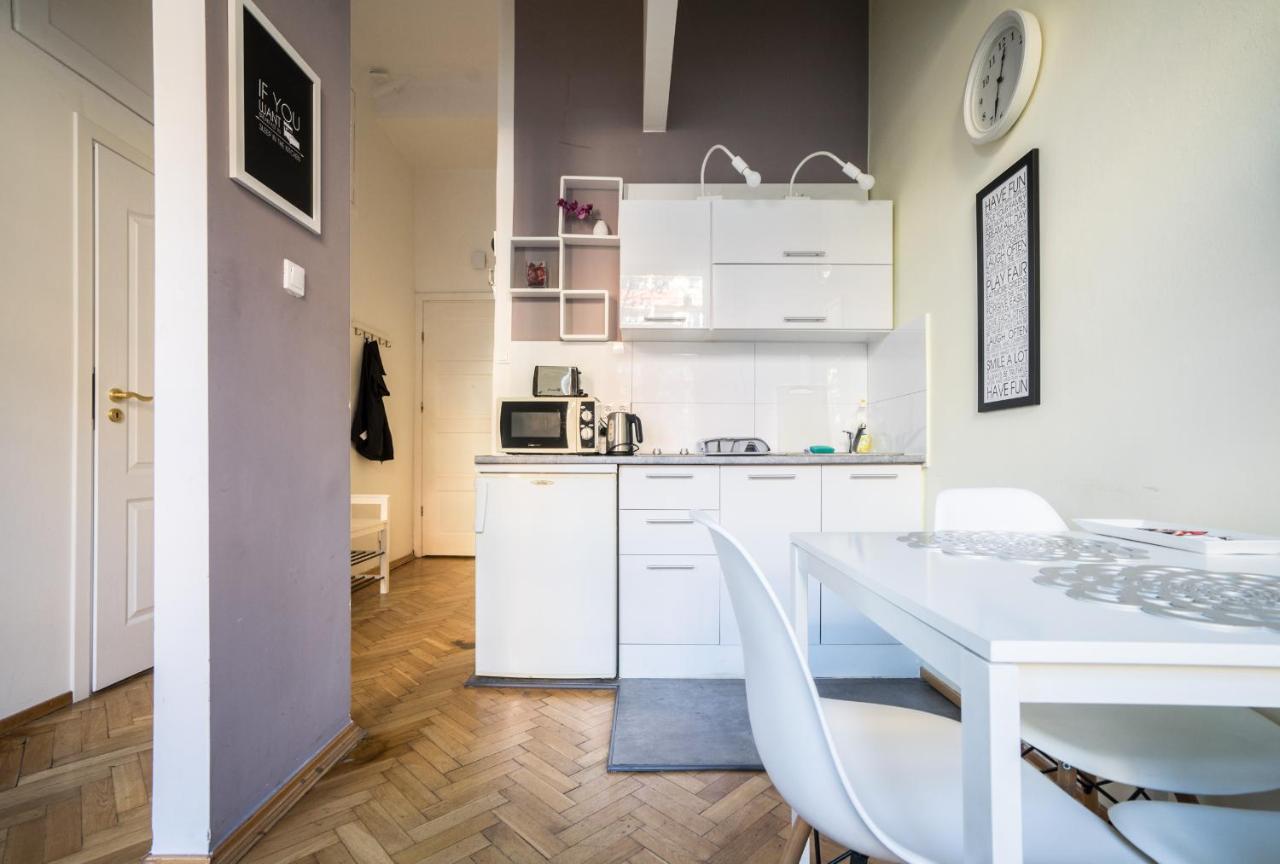 Elegant Apartment Copernicus Варшава Екстериор снимка