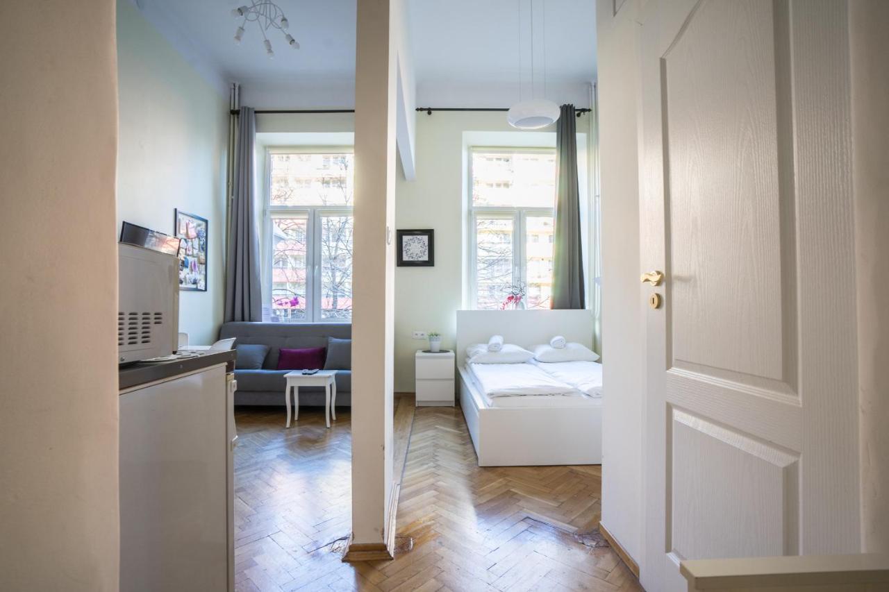 Elegant Apartment Copernicus Варшава Екстериор снимка